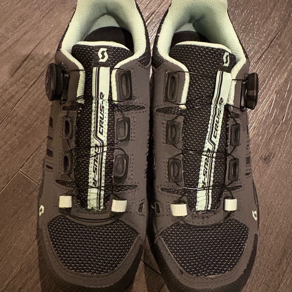 Scott Black and Gray Cycling Shoes with BOA System - Picture 3 of 4